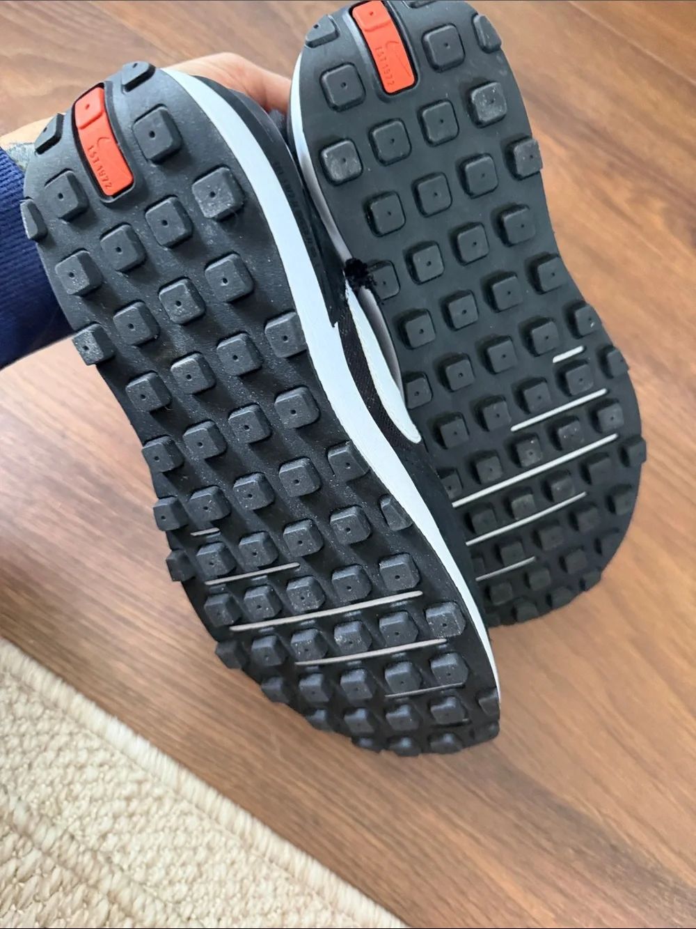 Nike Black Low-Profile Men's Sneakers with White Swoosh